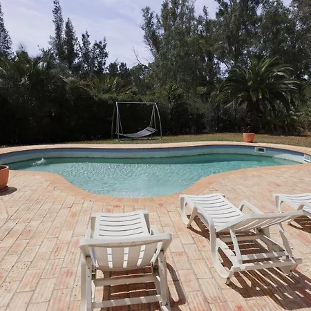 فيلة Golfinho In Alvor With 5 Bedrooms