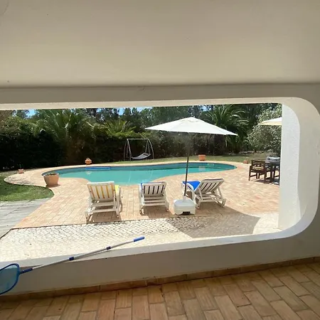 Golfinho In Alvor With 5 Bedrooms * بورتيماو