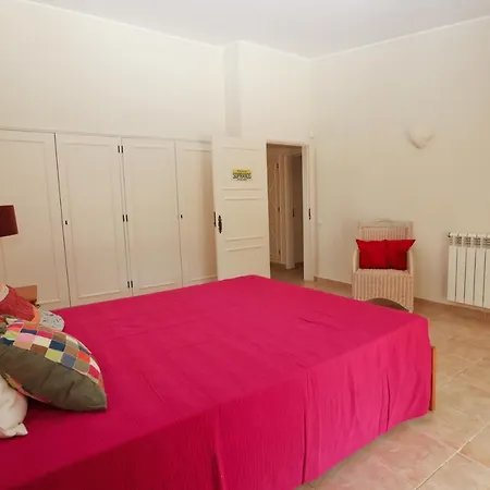 Golfinho In Alvor With 5 Bedrooms Villa *