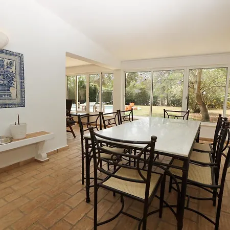 ヴィラ Golfinho In Alvor With 5 Bedrooms ポルティマン